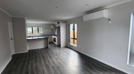 4 Beds 2.5 Baths - Photo 2