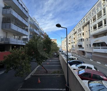 Location Appartement 2 pièces 44m² SETE 34200 - Photo 4