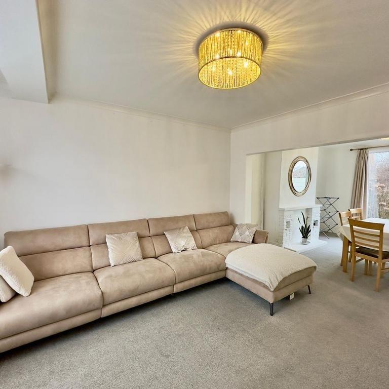 3 bedroom semi-detached house to rent - Photo 1