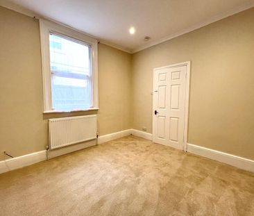 Studio to rent - Photo 6