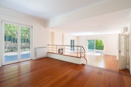 Lisboa, Lisbon 2775-393 - Photo 5