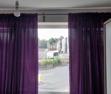 WF6, Normanton - Photo 3