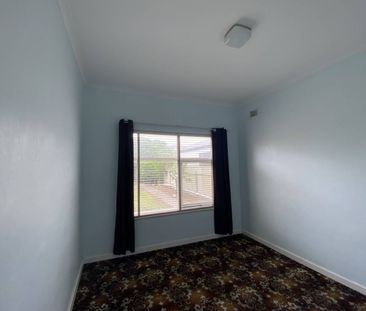 4 Bedrooms, 2 Bathrooms House for rent - Photo 6