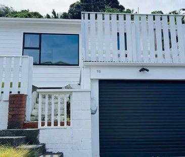 2-3 bedroom house. Close to shops and bus. - Photo 2