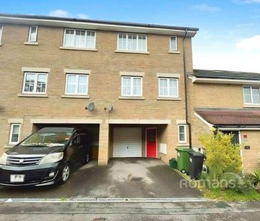 Richards Field, Chineham, Basingstoke, Hampshire, RG24 - Photo 1