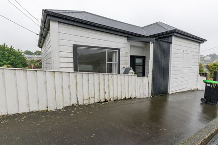 Spacious 3-Bedroom Family Home in Kaikorai, Dunedin - Photo 2