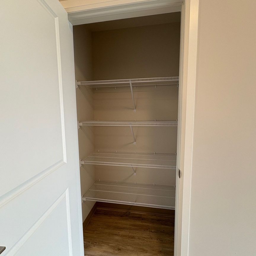 For Lease - 99 POND MILLS Road Unit# 703, London South, Ontario - Photo 1