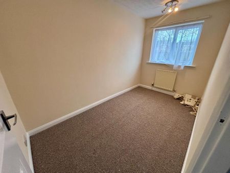 2 bedroom terraced house to rent - Photo 2