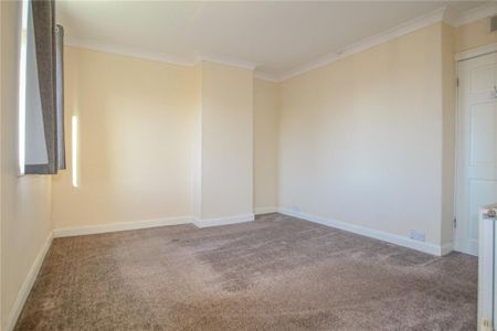 2 bedroom end of terrace house to rent - Photo 5