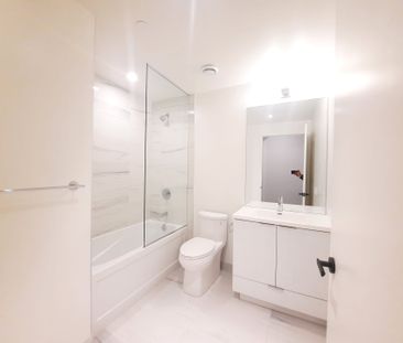 For Lease - 8 Interchange Way Unit# 812, Vaughan, Ontario - Photo 1