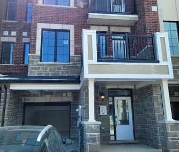 For Lease - 94 Ennerdale Street, Barrie, Ontario - Photo 1