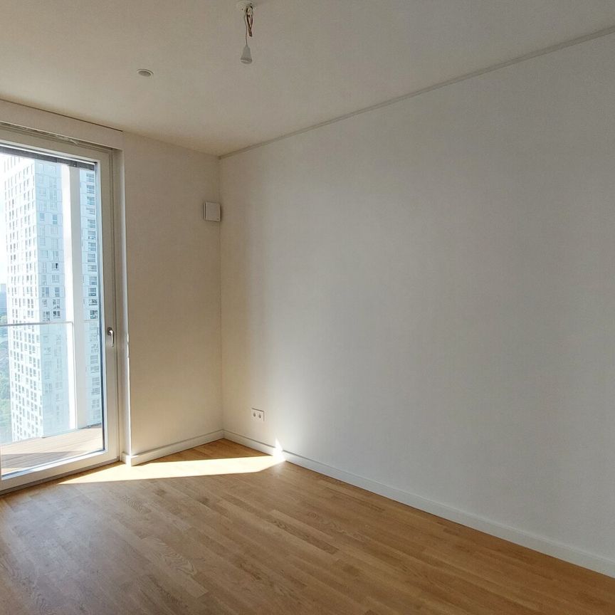 Modernes Wohnen mit Pool & Sauna – TOWER HOMES - Photo 1