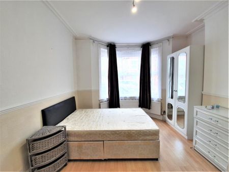 5 bedroom terraced house to rent - Photo 2