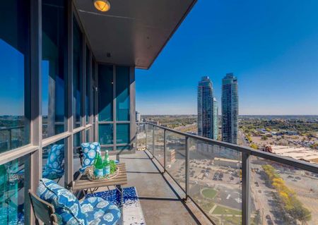 Luxury Living With Unmatched Views: 2 Bed Sub Penthouse. - Photo 5