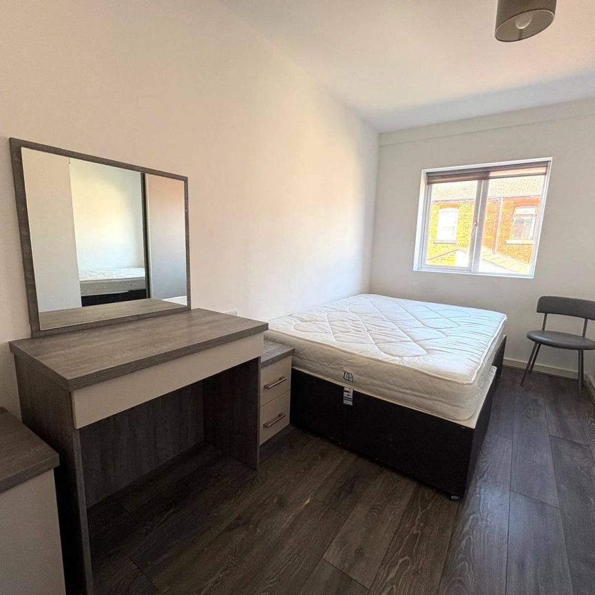 Room 13 Humphrey Street, Ince, , UK - Photo 1