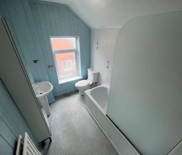 2 bedroom terraced house to rent - Photo 6