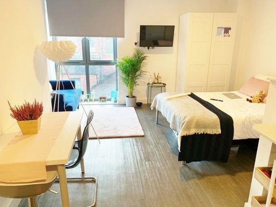 Studio to rent - Photo 1