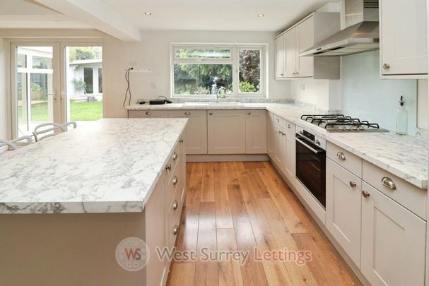 4 bedroom detached house to rent - Photo 1