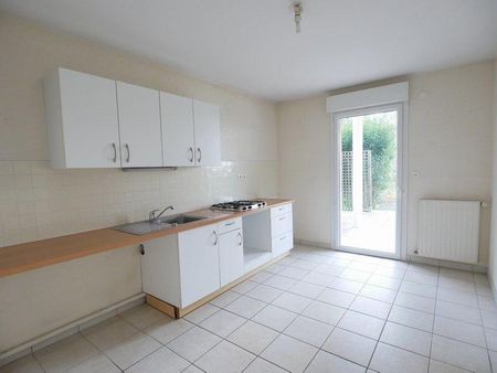 Location Appartement 5 pièces 98m² LES PONTS DE CE 49130 - Photo 5