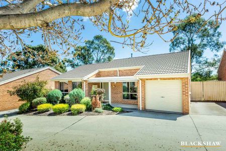 Three Bedroom Townhouse - Photo 2