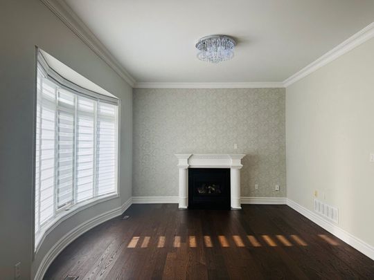 For Lease - 341 Tower Hill Road, Richmond Hill, Ontario - Photo 1