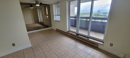 For Lease - 2000 Jasmine Crescent Unit# 1214, Beacon Hill North - South and Area, Ontario - Photo 3