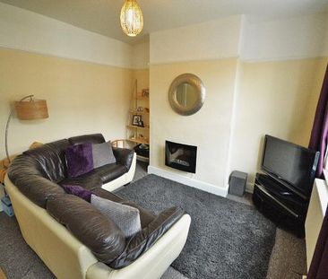 2 Bedroom Terraced To Let - Photo 1