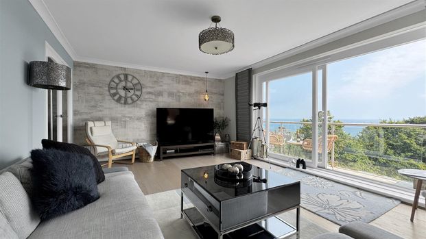 2 Bedroom Apartment - Photo 1