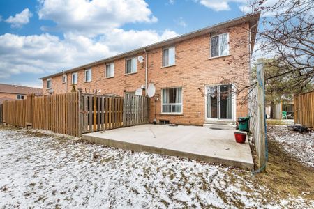 For Lease - 10 Cherrytree Drive Unit# 48, Brampton, Ontario - Photo 4
