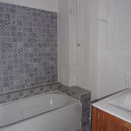 Location Appartement 3 pièces 61m² - Photo 4