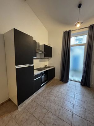 Location Appartement 2 pièces 37m² NIMES 30000 - Photo 1