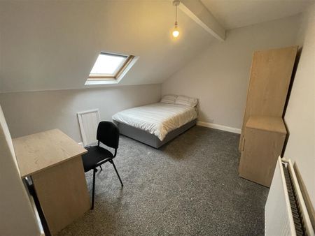 Grimthorpe Terrace, Headingley, LS6 3JS, Leeds - Photo 3