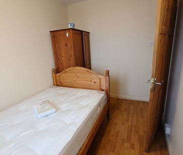 Room in a Shared Flat, Hathway House, SE15 - Photo 5