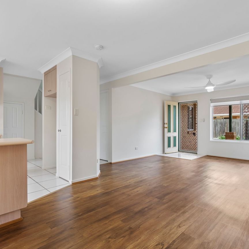 Spacious Townhouse in a Secure Complex - Photo 1