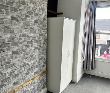 1 bedroom house of multiple occupation to rent - Photo 1
