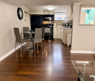 For Lease - 17 Maywood Park, Toronto, Ontario - Photo 4