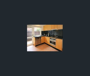 15 Grantham Court, Brighton, Vic 3186 - Photo 2