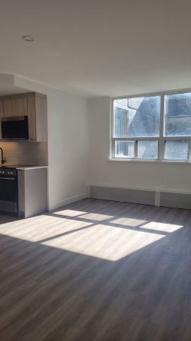 For Lease - 75 Broadway Avenue Unit# 201, Toronto, Ontario - Photo 2