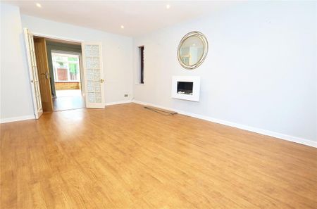 5 bedroom detached house to rent - Photo 4