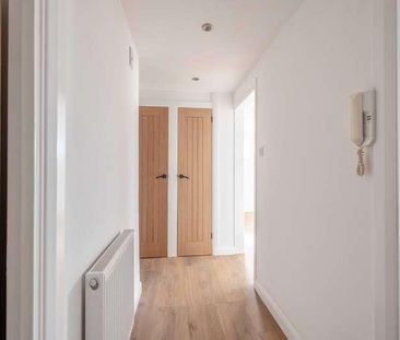 Phipps Close, Woodlands Park, Maidenhead, SL6 - Photo 6