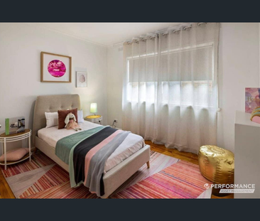 Spacious Seaside Sanctuary - Photo 5