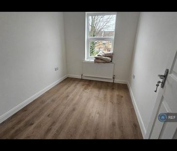 4 bedroom terraced house to rent - Photo 3