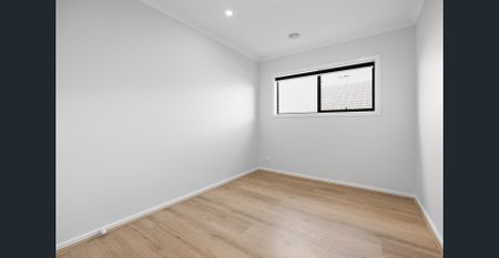 Spacious Family Living Next to the Park - 55 Bushranger Drive, Sunbury - Photo 3