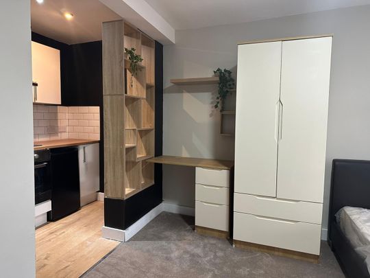 Studio Flat, Teignmouth Road, B29 - Photo 1