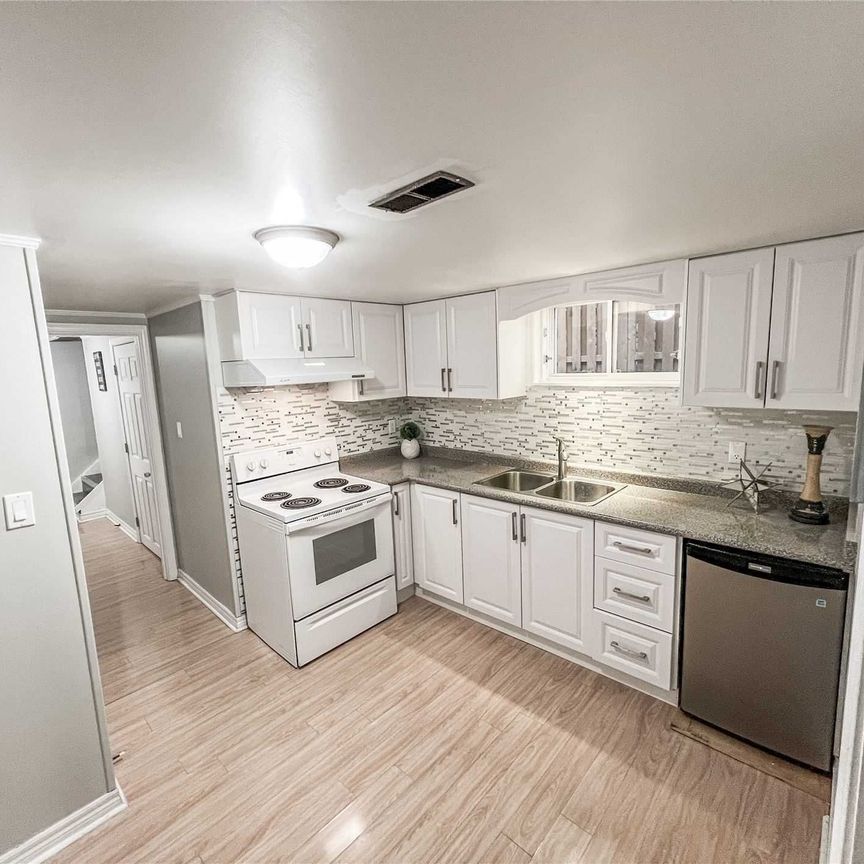 For Lease - 6 Strode Drive Unit# Bsmt, Toronto, Ontario - Photo 1