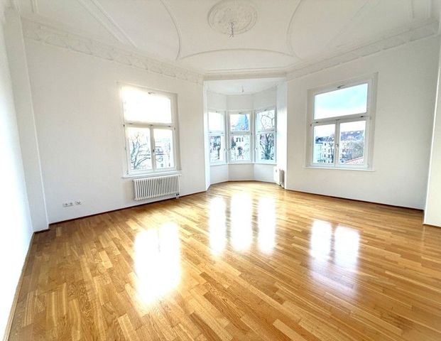 Großzügige Zwei-Zimmer-Wohnung mit Parkett sucht neuen Mieter - Foto 1