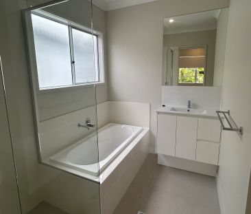 Spacious New Townhouse - Photo 5