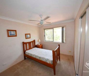 Fully Furnished 3-Bedroom Townhouse with New Carpet in Sunnybank Mead - Photo 5