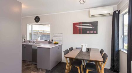 SUNNY TAHUNANUI LOCATION - Photo 2