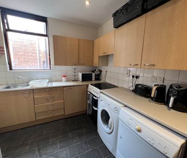 131a Stranmillis Road - Room 2, Belfast, BT9 5AJ - Photo 2